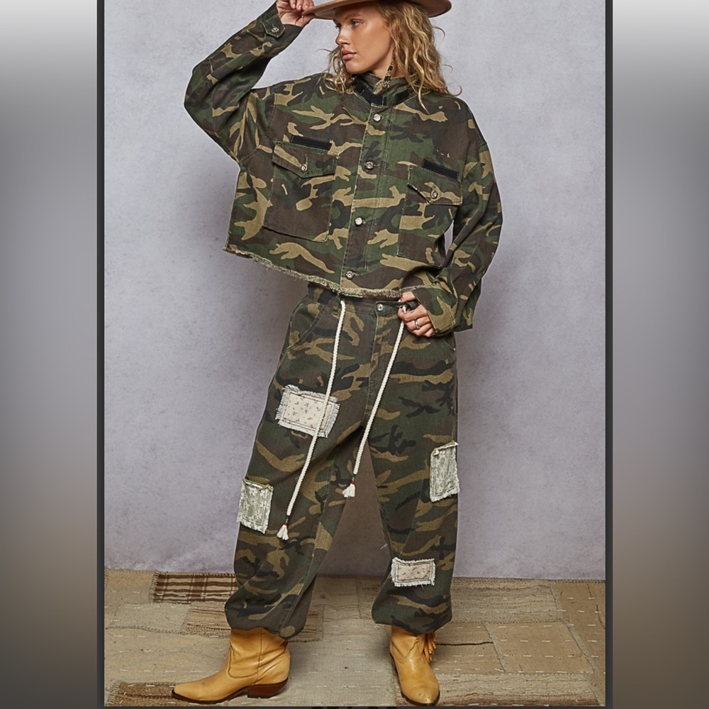 POL. 💚 Camouflage Cargo Patchwork Jogger Pants - Picture 4 of 6